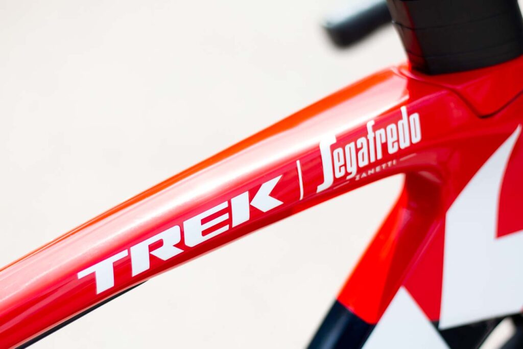 Trek Madone SLR 7 eTab Disc 01 1024x683 - V&eacute;lo de route Trek Madone 7 Disc eTab Aero (Project One)