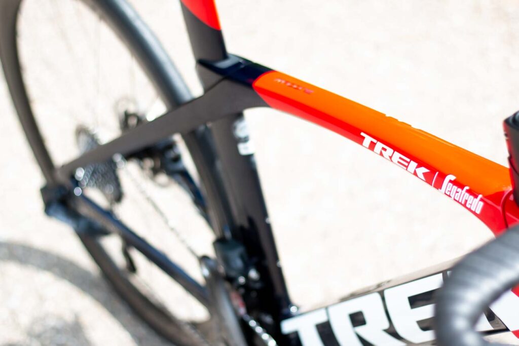 Trek Madone SLR 7 eTab Disc 03 1024x683 - V&eacute;lo de route Trek Madone 7 Disc eTab Aero (Project One)