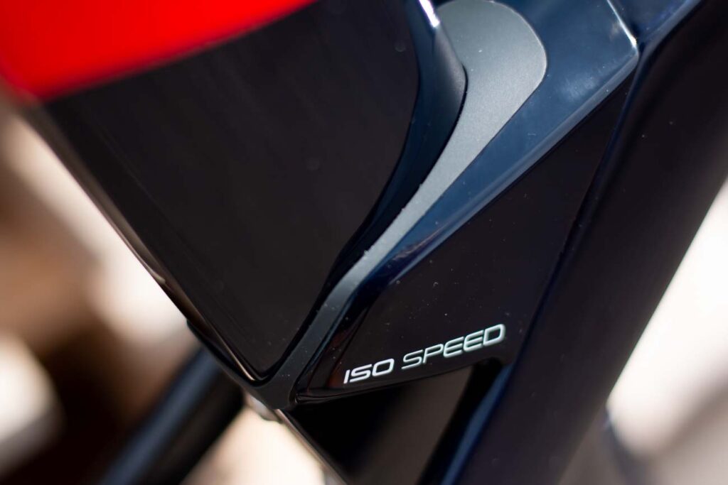 Trek Madone SLR 7 eTab Disc 09 1024x683 - V&eacute;lo de route Trek Madone 7 Disc eTab Aero (Project One)