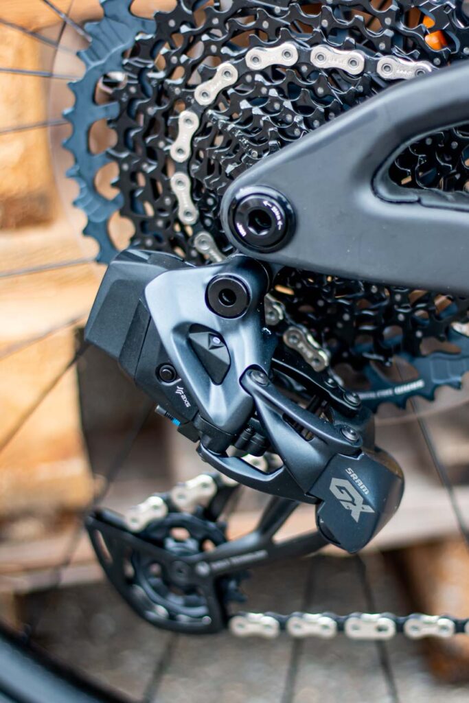 Comme vous pouvez le constater, vous ne voyez rien ... de l'amortisseur sur le Scott Spark RC Scott Spark RC Detailbilder 09 683x1024 - Comme vous pouvez le constater, vous ne voyez rien ... de l'amortisseur sur le Scott Spark RC