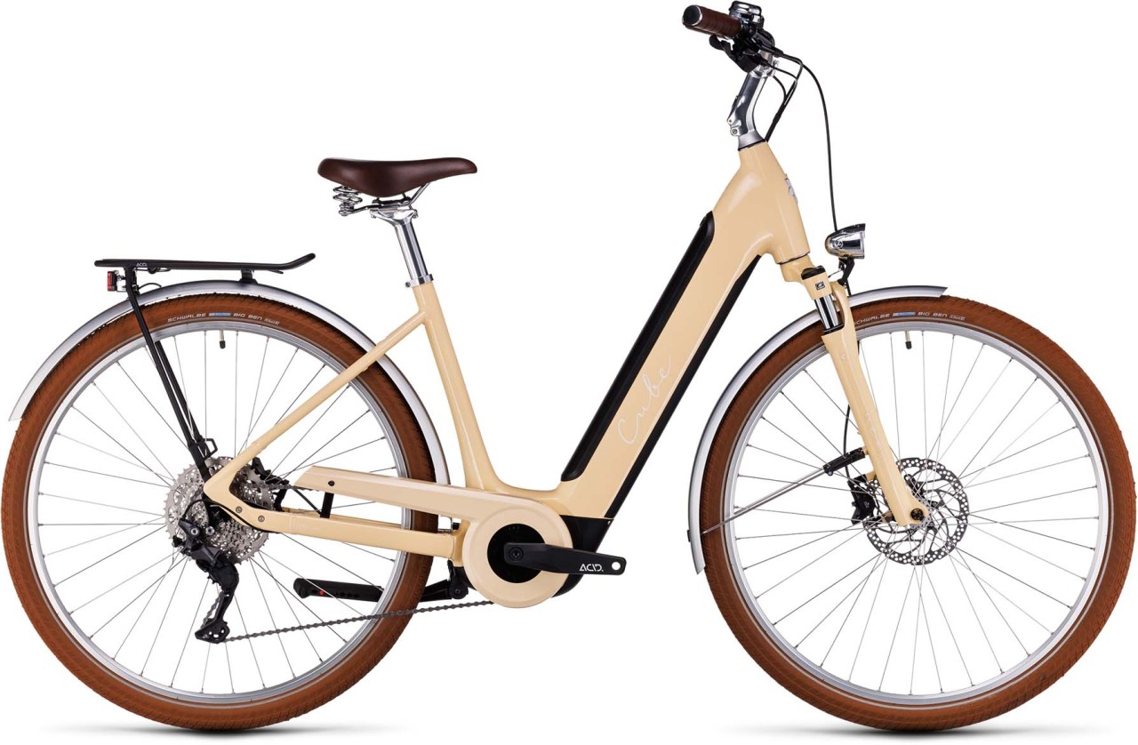 Cube Ella Ride Hybrid 500 honey n white 2023 - Vélo trekking électrique col de cygne rétro